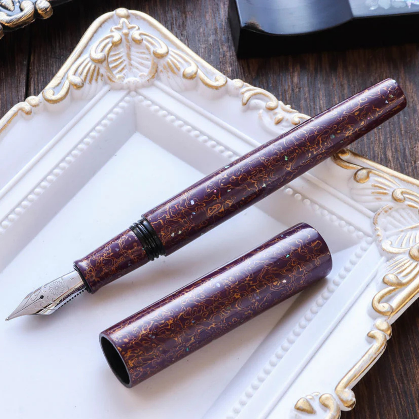 Wancher Sekai Saihi Urushi Murasaki-age Raden Fountain Pen