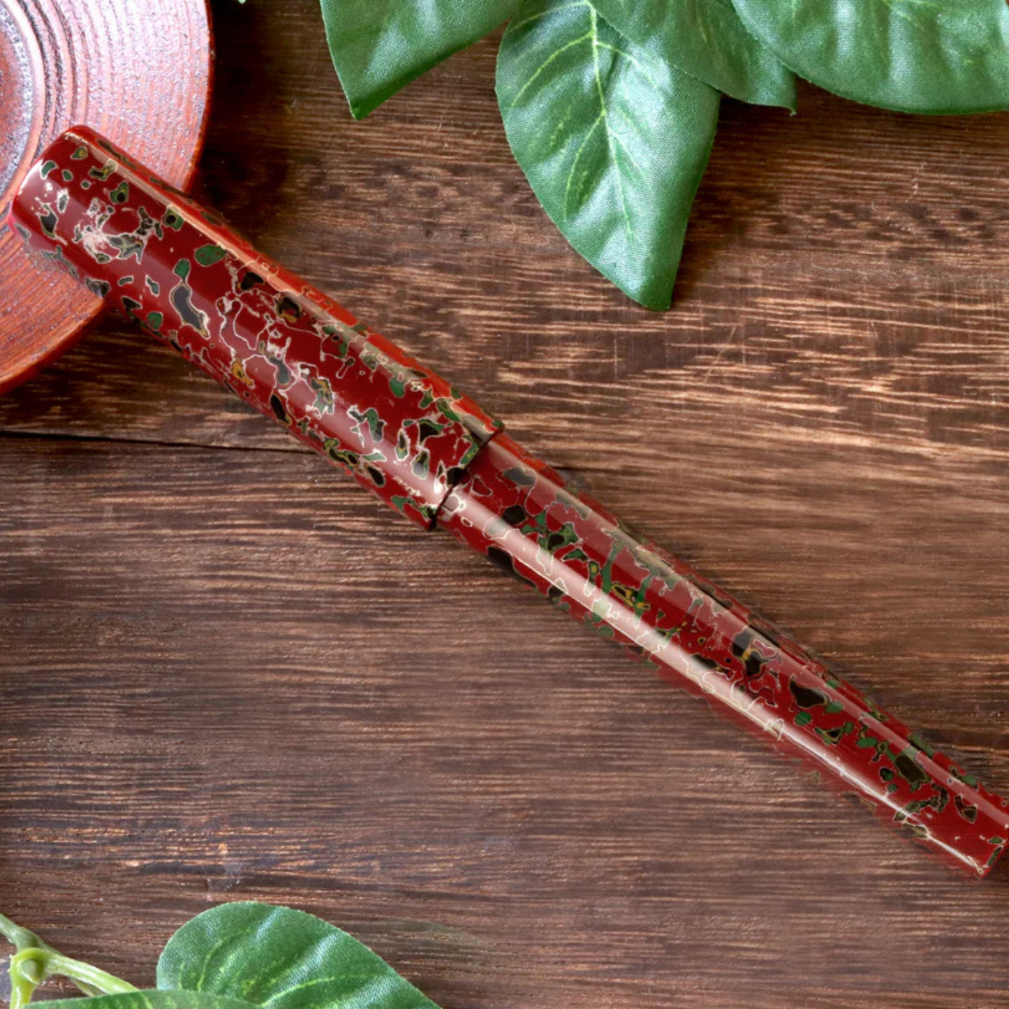 Wancher Sekai Tsugaru Urushi Aka-age Fountain Pen
