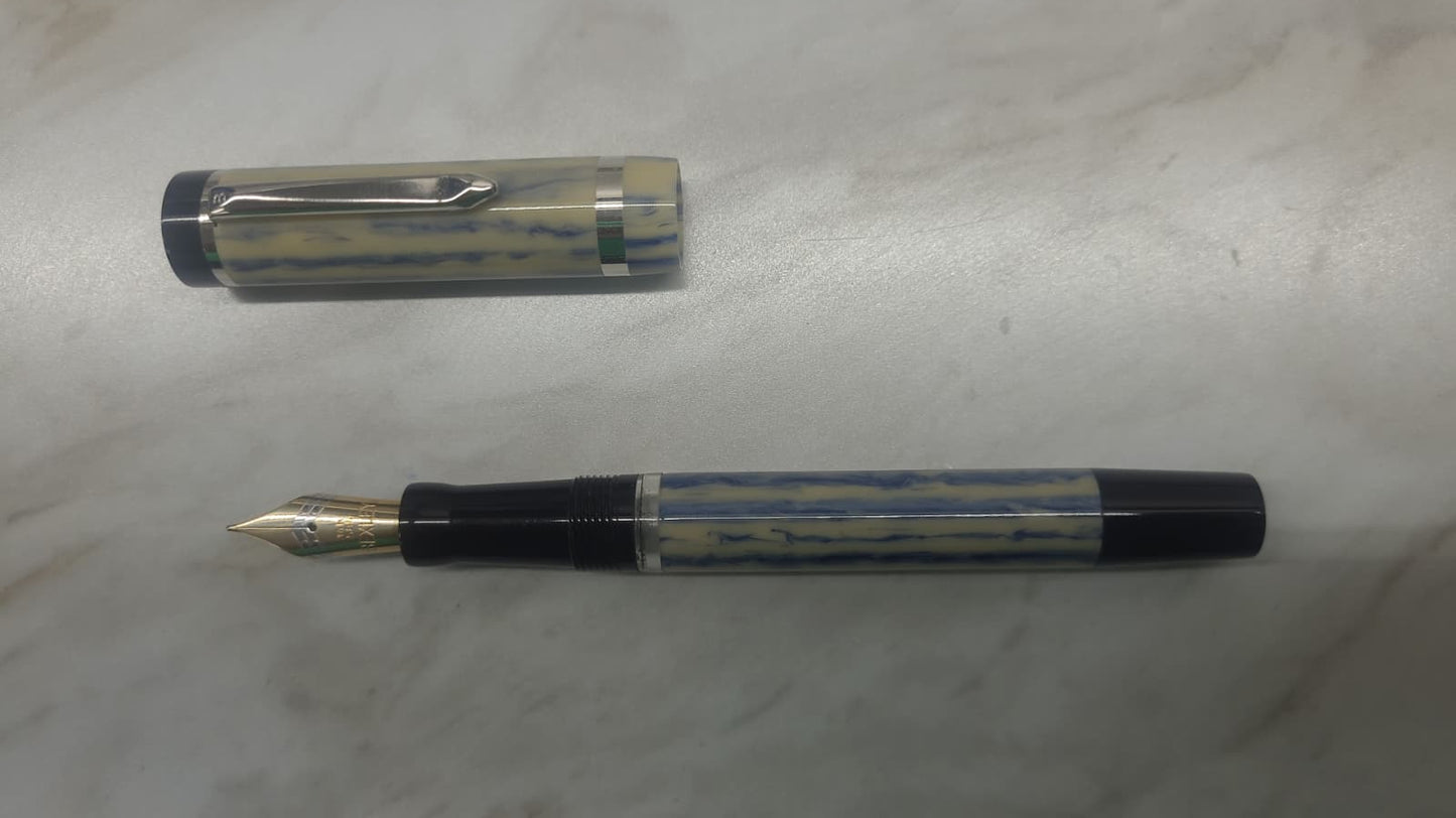 Bexley Corona Collection Blueberry Cream Gold Nib - Fountain Pen