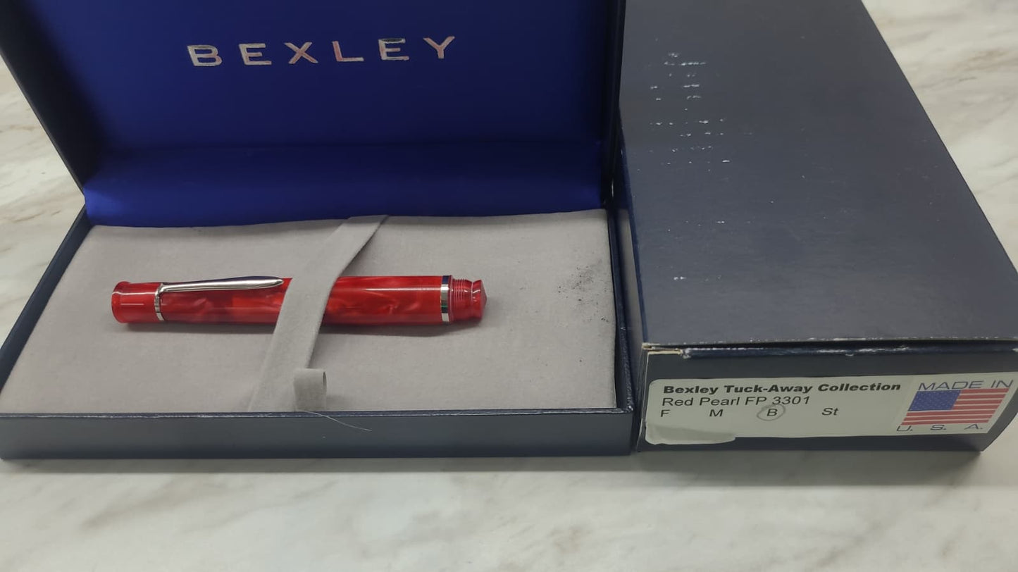 Bexley Tuck-Away Collection Red Pearl Gold Nib - Fountain Pen