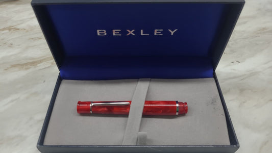 Bexley Tuck-Away Collection Red Pearl Gold Nib - Fountain Pen