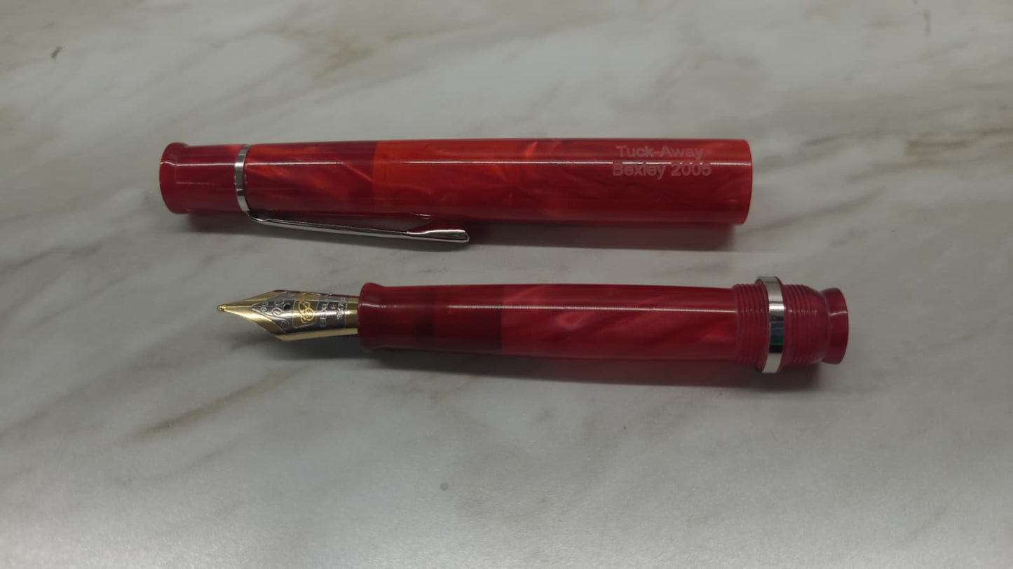 Bexley Tuck-Away Collection Red Pearl Gold Nib - Fountain Pen