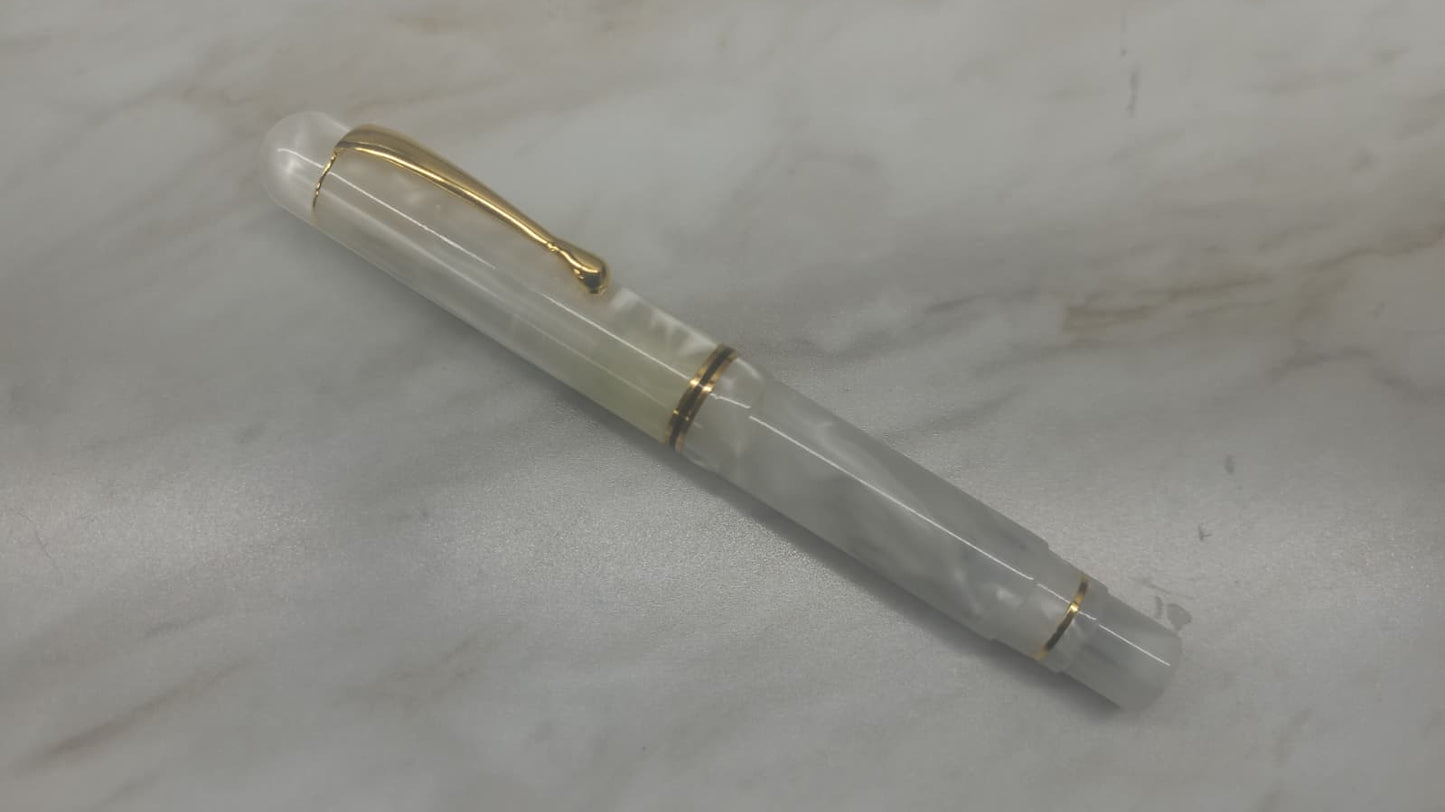 Bexley Jim Gaston White Bear Gold Nib - Fountain Pen