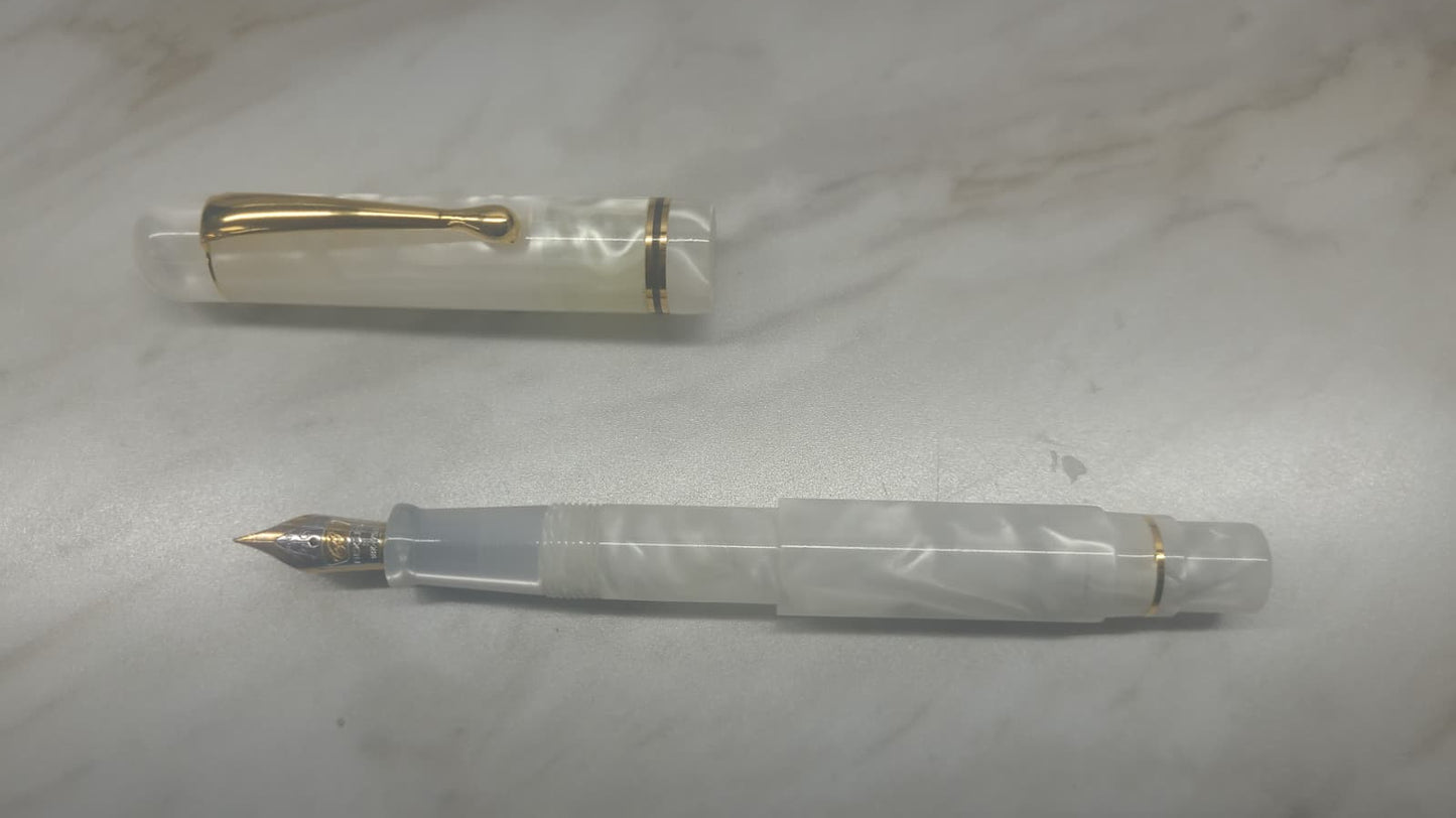 Bexley Jim Gaston White Bear Gold Nib - Fountain Pen