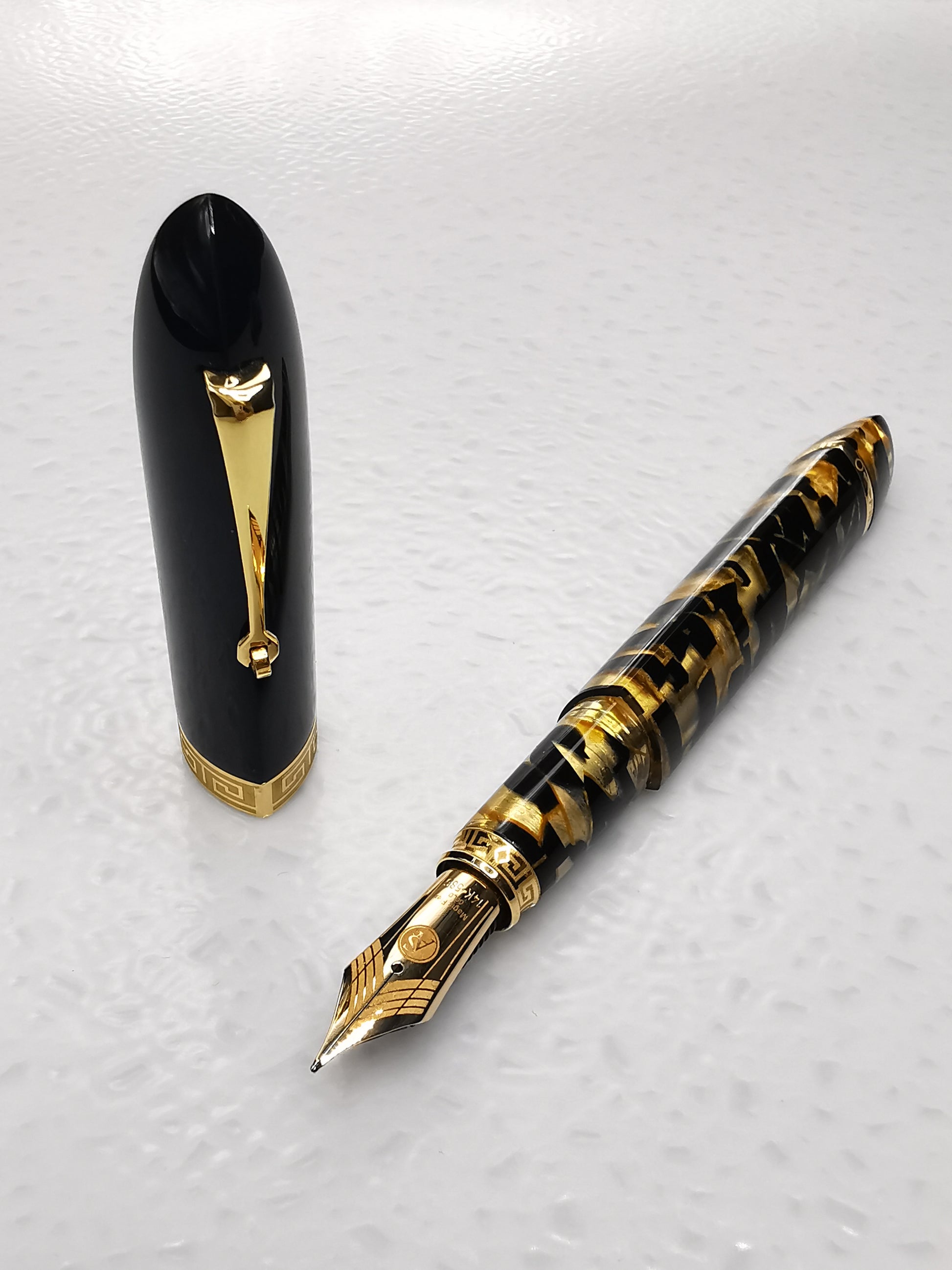 ASC Triangolo Black Lucens Gold Limited Edition - nibs.com