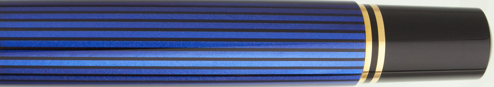 Pelikan Souverän M800 Blue Stripe - nibs.com