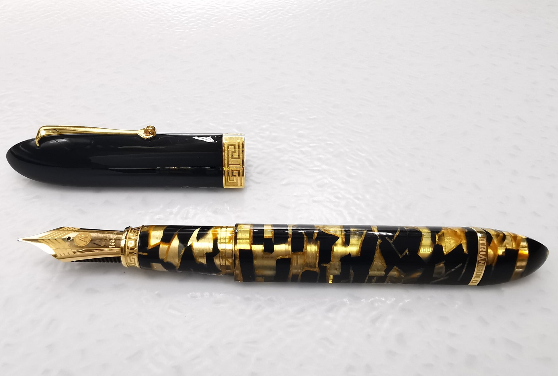 ASC Triangolo Black Lucens Gold Limited Edition - nibs.com