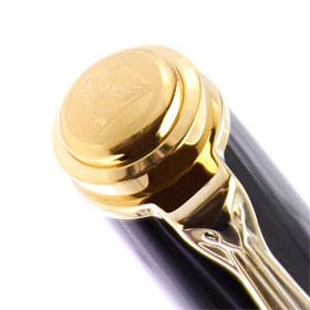 Pelikan Souverän M600 Black - nibs.com