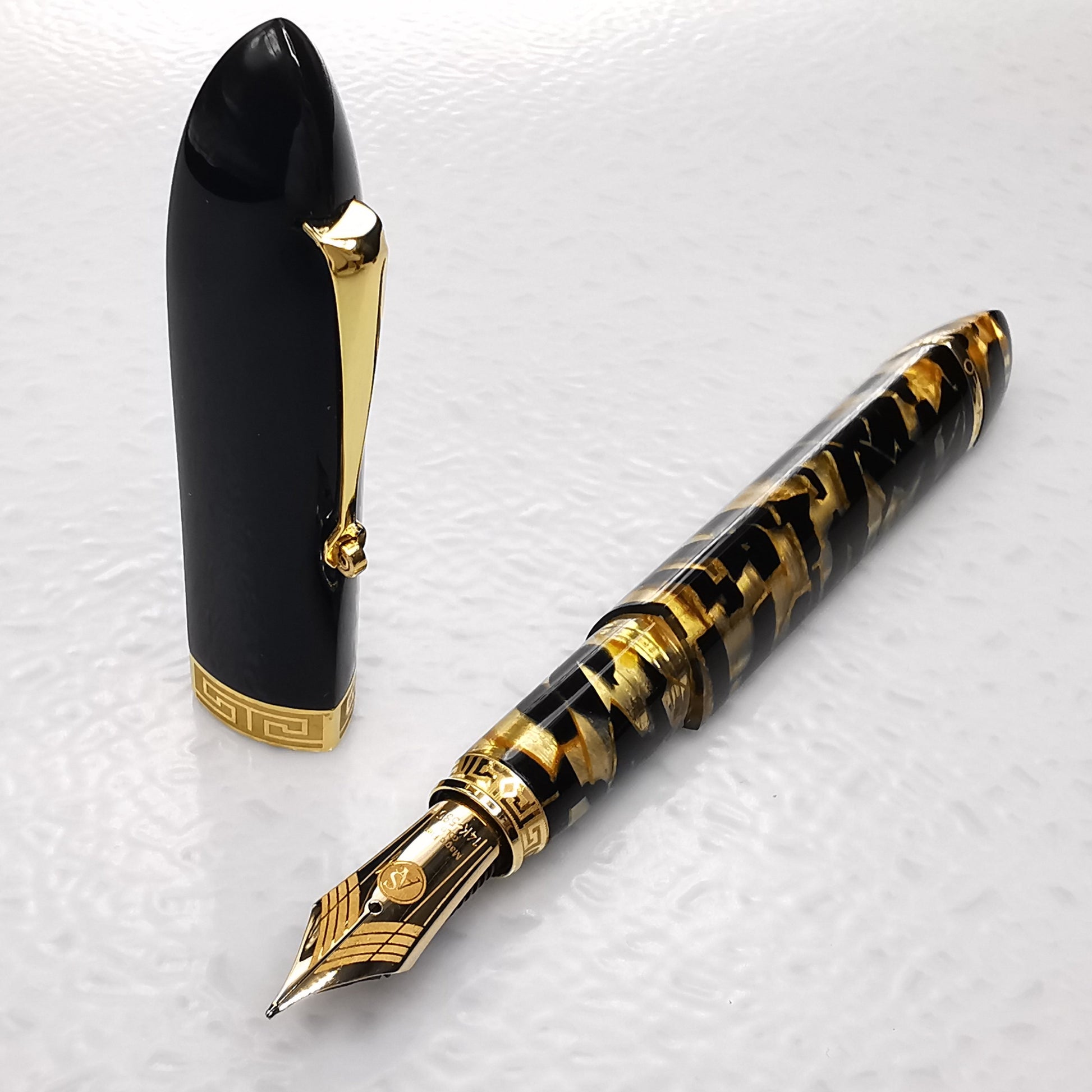 ASC Triangolo Black Lucens Gold Limited Edition - nibs.com