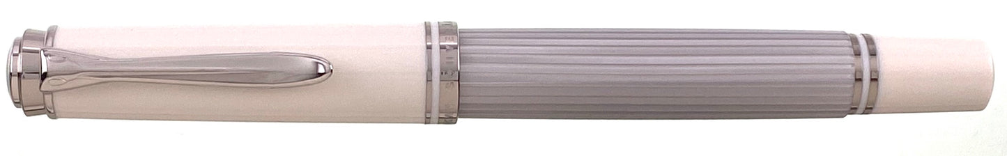 Pelikan Souverän M405 Silver-White - nibs.com