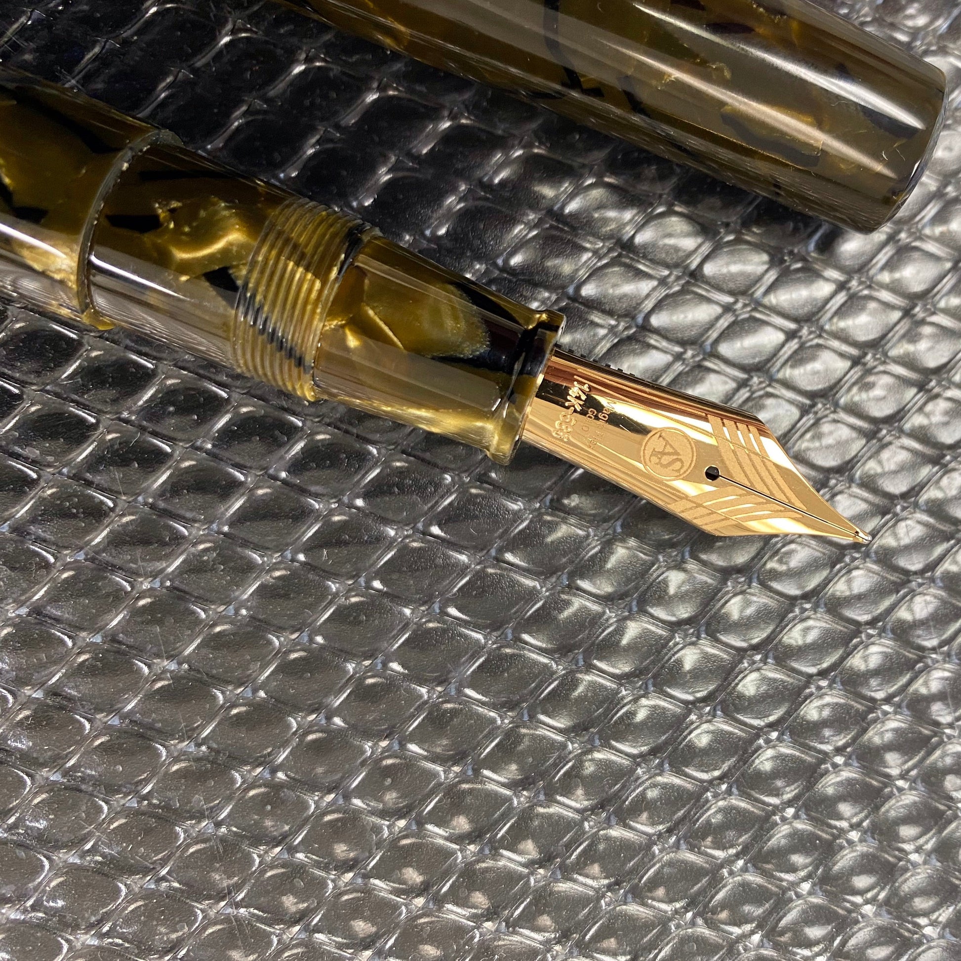 ASC Bologna Extra Minimalist Celluloid Green Saft Limited Edition - nibs.com