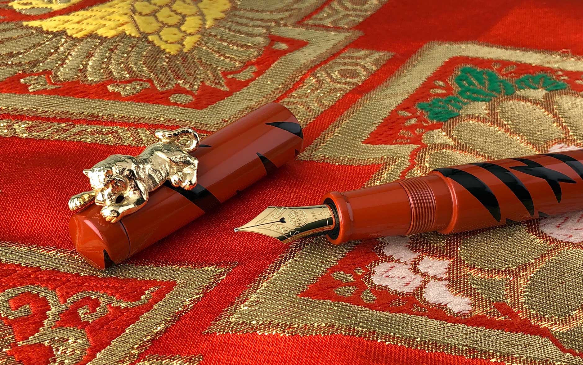 Nakaya Naka-ai Writer Pen of the Year 2022 - Orange Tiger - nibs.com
