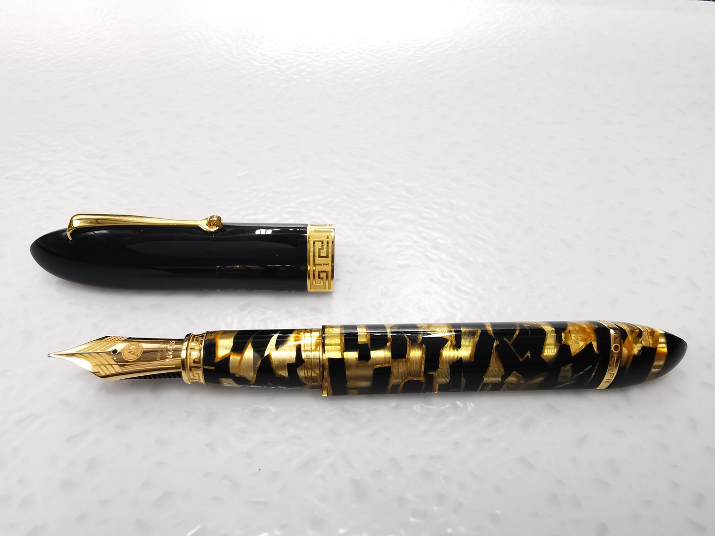ASC Triangolo Black Lucens Gold Limited Edition - nibs.com