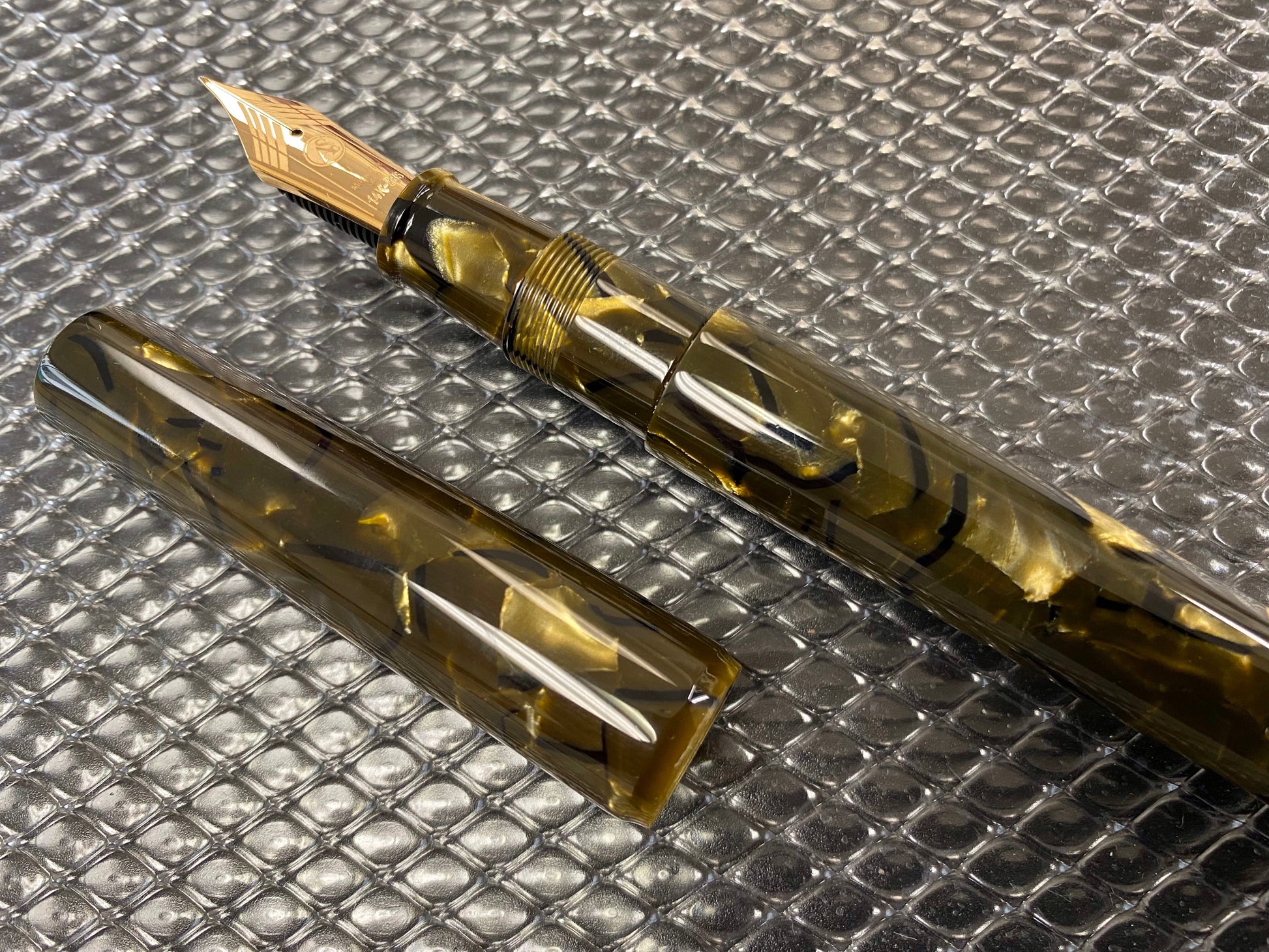 ASC Bologna Extra Minimalist Celluloid Green Saft Limited Edition - nibs.com
