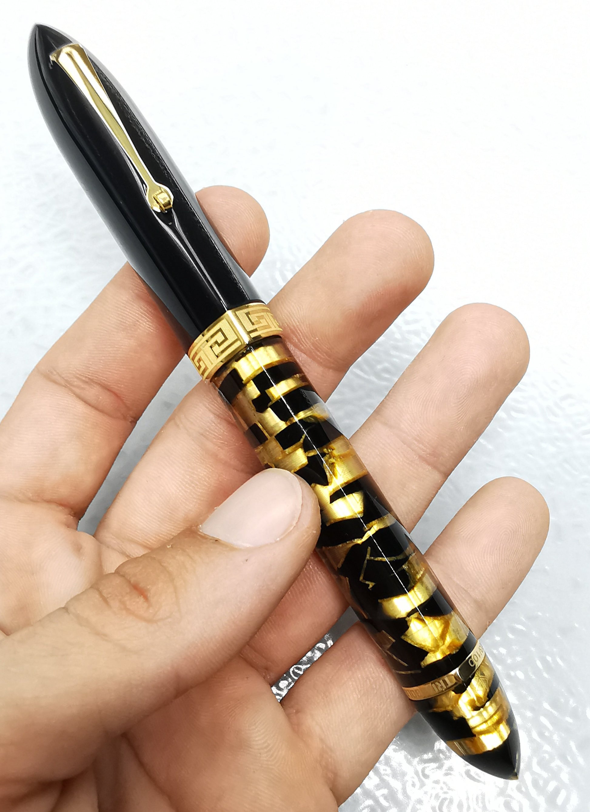 ASC Triangolo Black Lucens Gold Limited Edition - nibs.com